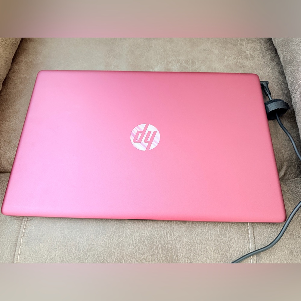 HP 17.3” Laptop in Vibrant Pink